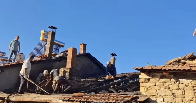 Emet teki köy fırınında başlayan yangın çevre binalara sıçramadan söndürüldü Kütahya Haberleri Habertürk Yerel Haberler