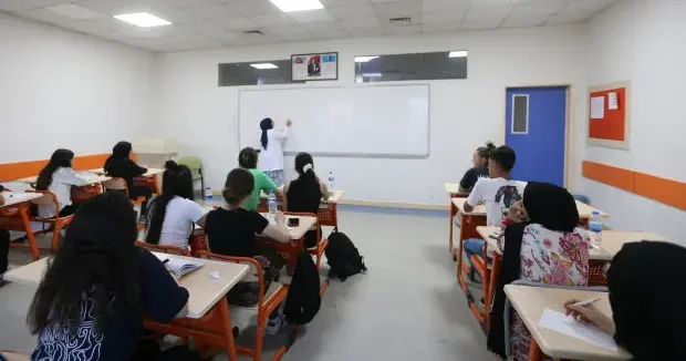 Gaziantep haberleri Gaziantep Büyükşehir in eğitim destekleri dikkat çekti 03 Eylül 2026