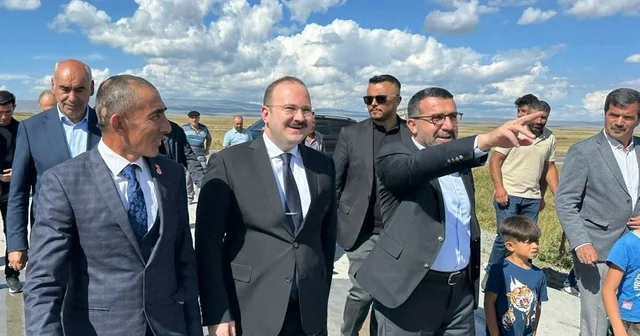 Arpaçay da köy yolları betonla güçleniyor: Kuyucuk köyüne 650 metrelik beton yol Kars Haberleri Habertürk Yerel Haberler