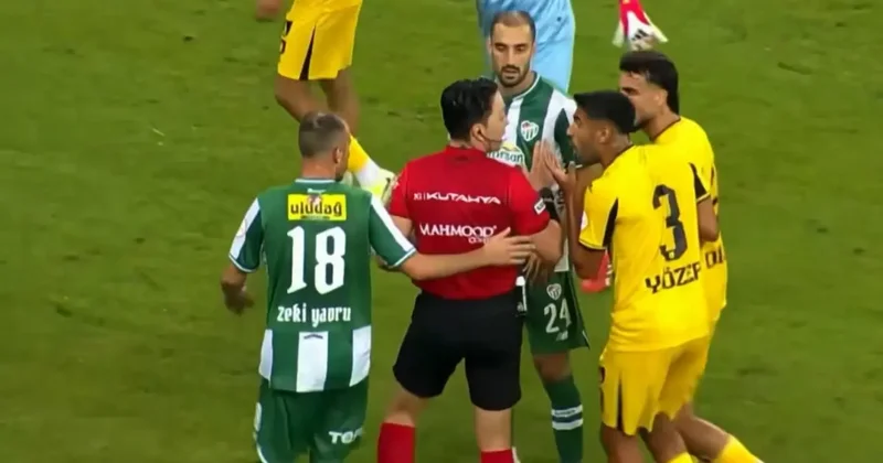 Kurallar altüst oldu! Hakemin kararına futbolcular bile inanamadı