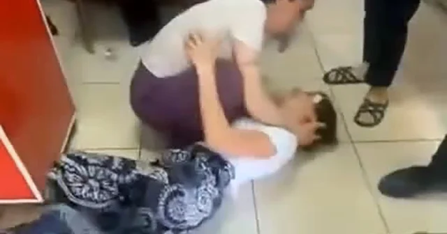 Epilepsi nöbeti yalanıyla kaçmaya çalışan hırsızlık şüphelileri: İhtiyaç sahiplerine yardım topluyoruz Adana Haberleri Habertürk Yerel Haberler