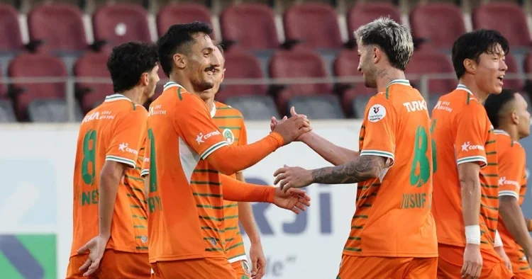 Alanyaspor hazırlık maçında Amed Sportif Faaliyetler i yendi!