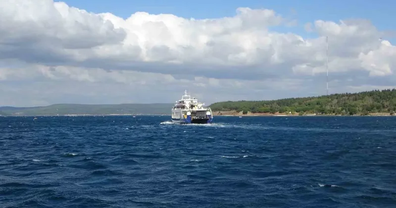 Çanakkale de deniz seferlerine olumsuz hava engeli