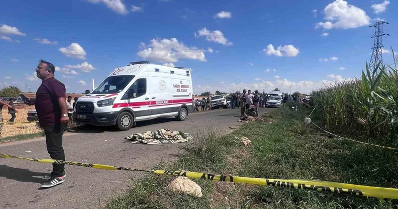 Şanlıurfa Akçakale de motosiklet traktör mibzerine çarptı, 2 çocuk hayatını kaybetti