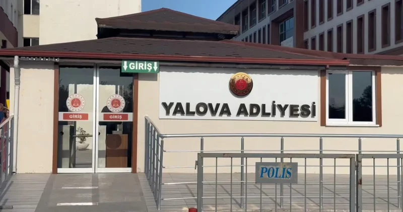 Yalova Adliyesi’nde iki personel zimmet suçundan tutuklanarak cezaevine gönderildi