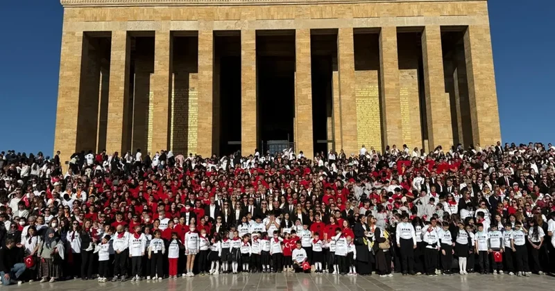 LÖSEV den Anıtkabir’e 100 bin kişilik ziyaret