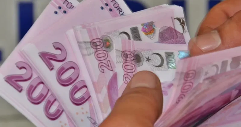 Kariyer personelinin maaşlarına zam