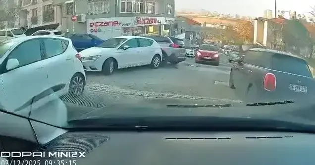 Ataşehir de aracına çarpan otomobilin sürücüsünü tekme tokat darbetti