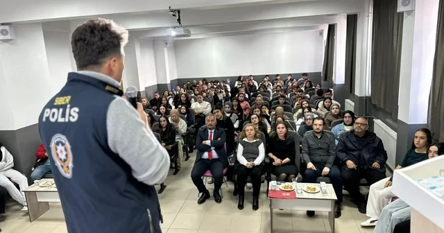 Polisten 500 öğrenciye SİBERAY egitimi Afyonkarahisar Haberleri