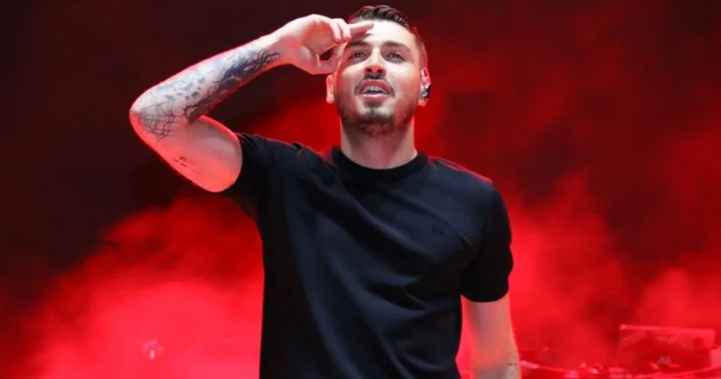 2025 Spotify yıllık özete göre Türkiye ve dünyada yılın en çok dinlenen kadın erkek şarkıcı, Türkçe yabancı şarkı, albüm, podcast hangileri?