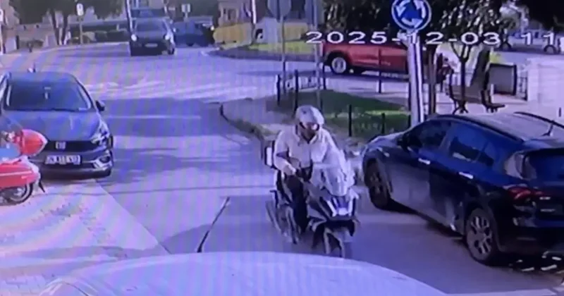 Üsküdar’da börekçiye dalan İETT otobüsünün o anları kamerada