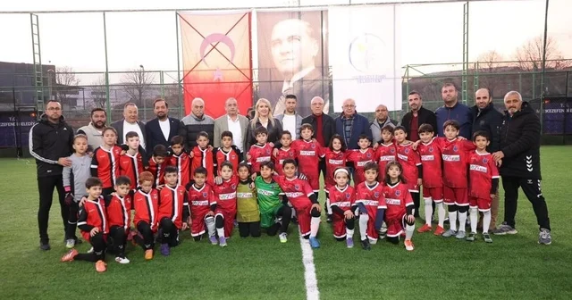 Merkezefendi de Erol Cantürk U 9 Futbol Şenlik Ligi başladı Denizli Haberleri
