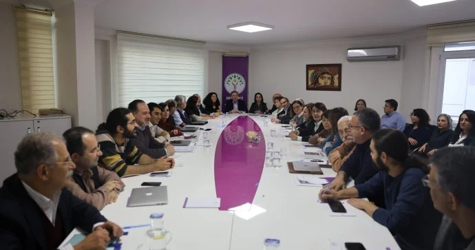 DEM Parti MYK, İmralı ve süreç gündemiyle toplandı Agos