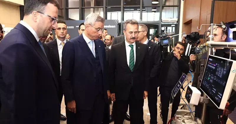 ASELSAN tarafından geliştirilen mobil dijital röntgen cihazı Sağlık Bakanlığı na teslim edildi