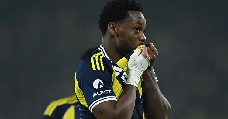 Derbilerin yeni kralı Jhon Duran!