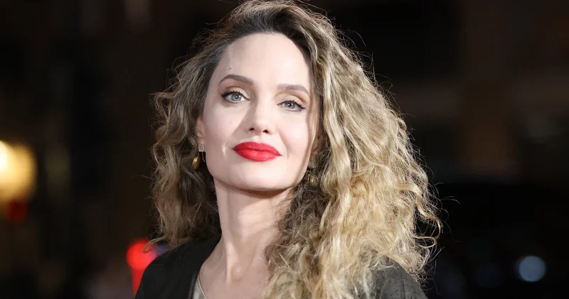 Angelina Jolie mafya filmi Sunny de başrol oynayacak