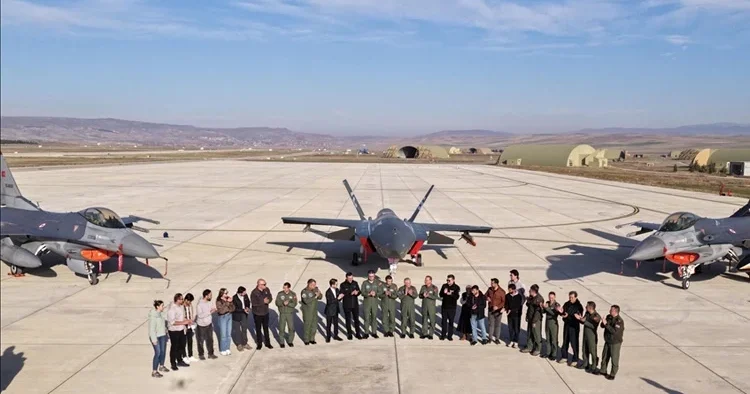 Fransız basını Türkiye nin başarısını yazdı: Nadir ülkelerden biri... Dünya standartlarını belirliyor