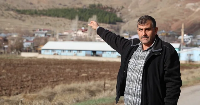 Yıllar önce gölgelenecek ağaç yoktu, şimdi ise ormanlık alana dönüştü Her fidan bir hayalin başlangıcıdır dediler, binlerce fidana isim verdiler Sivas Haberleri