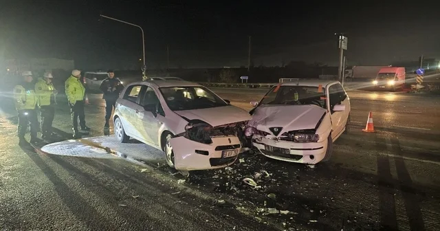Kırmızı ışık ihlali kazaya neden oldu: 2 yaralı Tekirdağ Haberleri