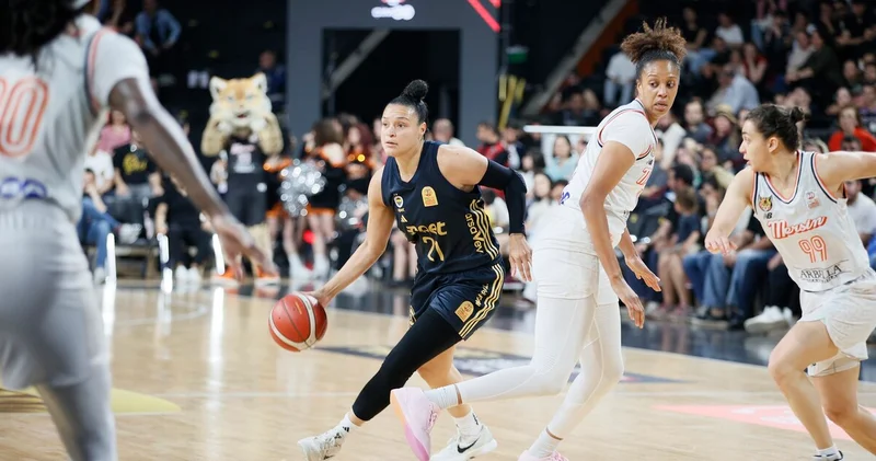 Cumhurbaşkanlığı Kupası HT Spor da sahibini buluyor: Fenerbahçe Opet Çimsa ÇBK Mersin! Futbol Haberleri