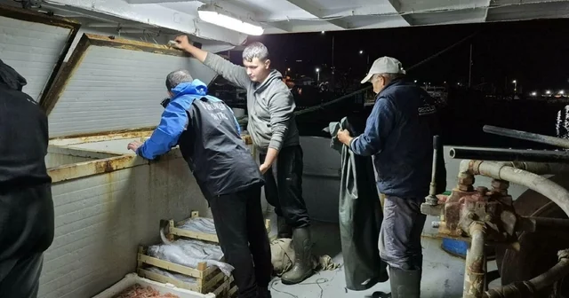 Çanakkale de yasa dışı avlanan 525 kilo balığa el konuldu Çanakkale Haberleri