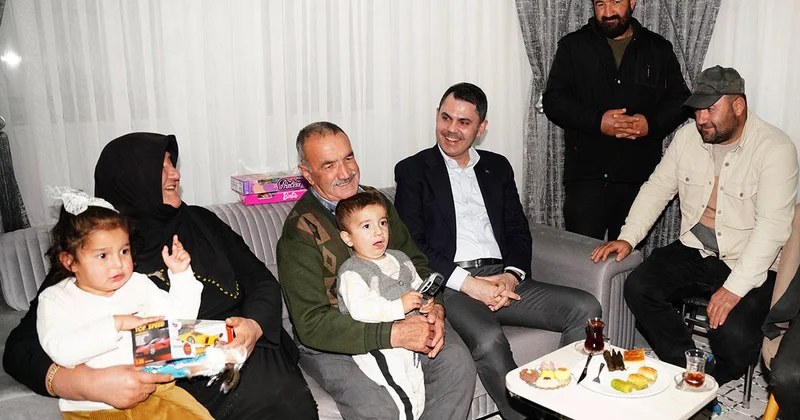 Depremdeki gözyaşları yeni evlerinde mutluluğa dönüştü