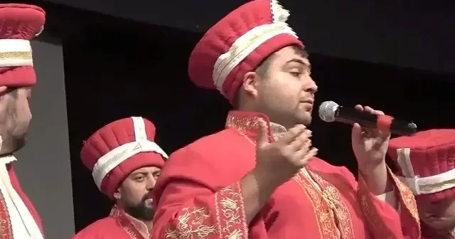 Engelli bireylerin mehteran gösterisi coşkulu anlara sahne oldu VİDEO İZLE