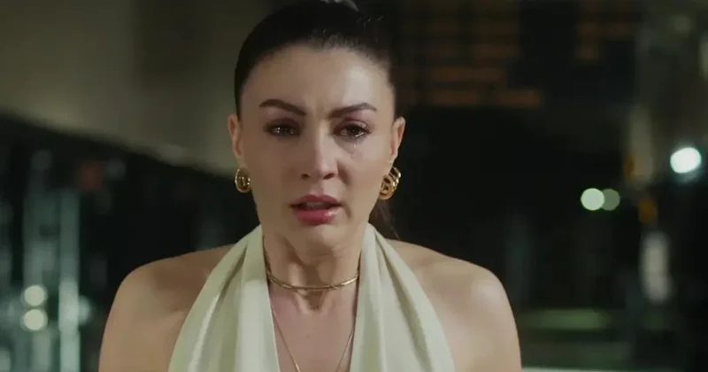 Burcu Özberk acı haberi duyunca yıkıldı: Sosyal medyadan duyurdu Sözcü Gazetesi