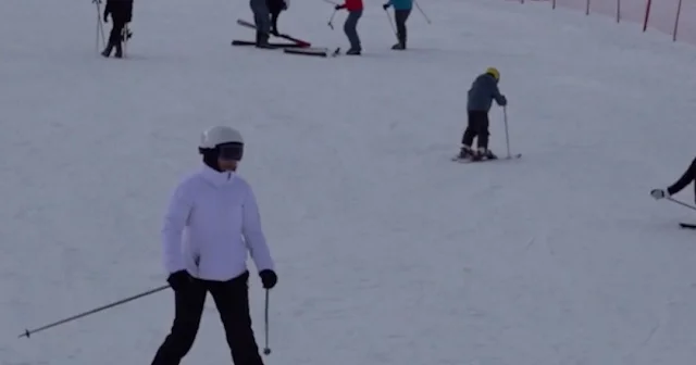 Karadeniz’in zirvesinde kar şöleni: Çambaşı doldu taştı VİDEO İZLE