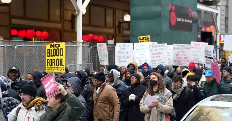 Times Meydanı nda Venezuela İçin Protesto