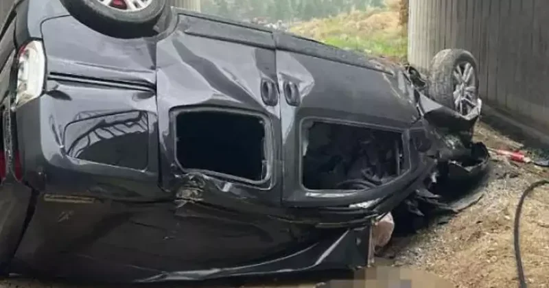 Feci kaza: Araç otoyol köprüsünden düştü: 2 ölü, 3 yaralı