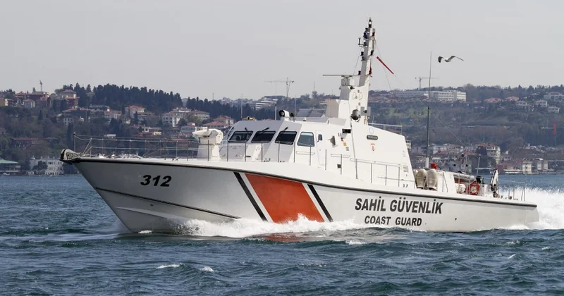 Sahil Güvenlik Komutanlığı ekipleri geçen yıl 8 bin kişiyi kurtardı