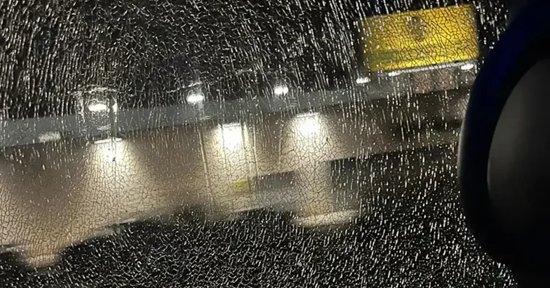 Taraftarlar kötü gidişat sonrası Valencia takım otobüsünü taşladı Fanatik Gazetesi Futbol Haberleri Spor