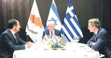 YÜKSEL AYTUĞ Yunan dostum sakın dolmuşa binme!