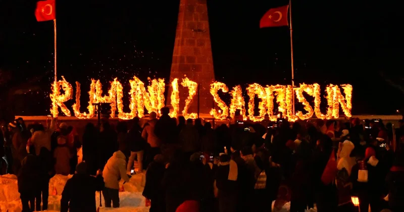 Kars ta Sarıkamış şehitleri anısına meşaleli yürüyüş