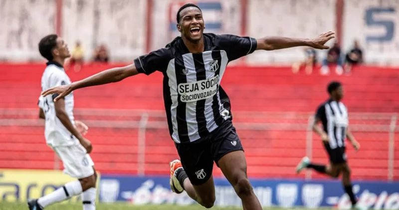 Göztepe, 20 yaşındaki hücum oyuncusuyla 4,5+1 yıllık sözleşme imzaladı