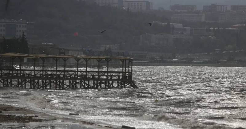 Bazı bölgeler için kuvvetli rüzgar ve fırtına uyarısı