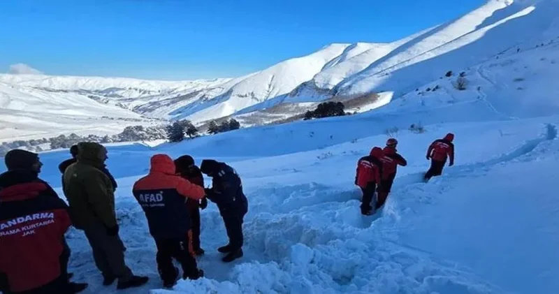 5 gün önce çığ altında kalan çobanı arama faaliyetleri durduruldu
