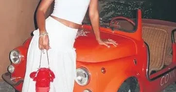 MERVE YURTYAPAN Neşeli sempatik ve çılgın