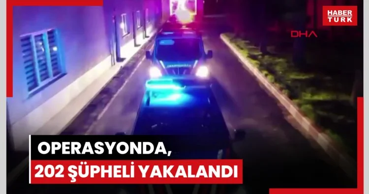 Bakan Yerlikaya: 14 il merkezli Silah ve Mühimmat Kaçakçılığı operasyonunda, 202 şüpheli yakalandı