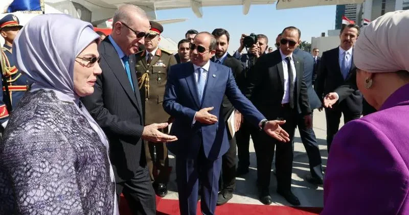 Erdoğan, 2026 nın ilk yurt dışı ziyaretini Orta Doğu ya yapıyor; ikinci durak Mısır: Cumhurbaşkanı Sisi resmî törenle karşıladı