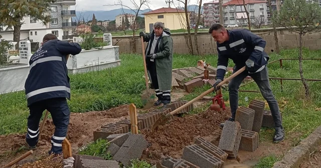 Aydın Büyükşehir, Çine de mezarlıklarda onarım ve bakım çalışması gerçekleştirdi Aydın Haberleri