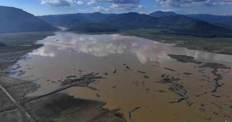 İzmir ocakta son 88 yılın en yüksek ikinci yağışını aldı