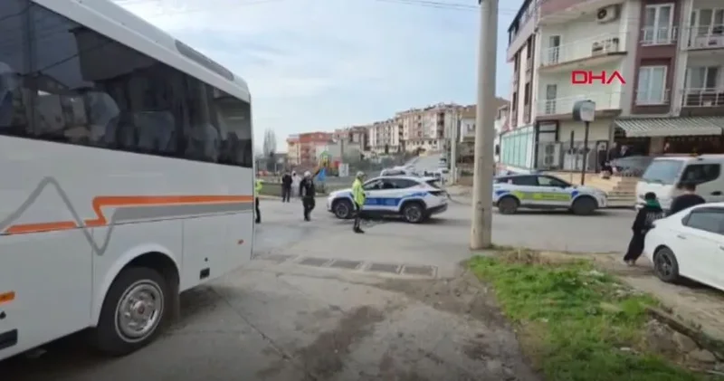 Servis midibüsünün çarptığı ilkokul öğrencisi yaşamını yitirdi