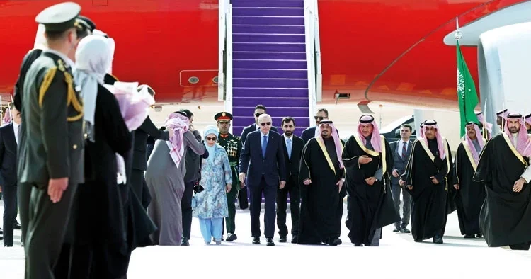 Suriye’nin toprak bütünlüğü tüm bölge için faydalı