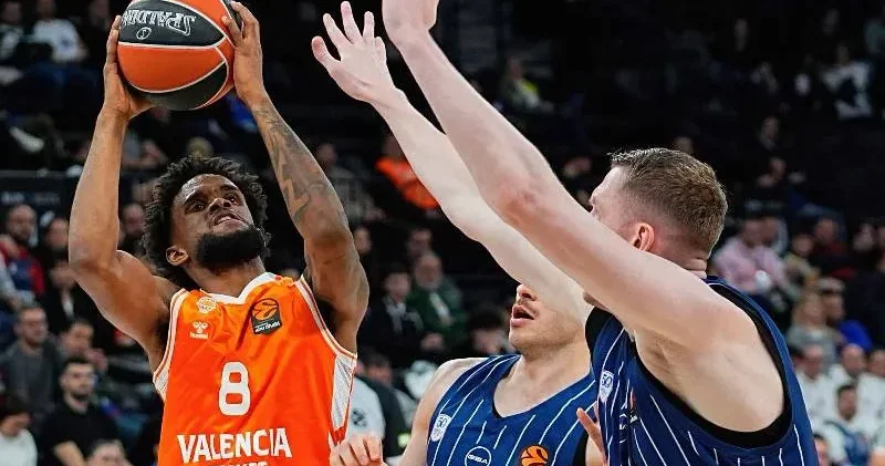 Anadolu Efes ten rahatlatan galibiyet