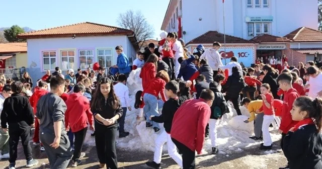 Köyceğiz de öğrencilere kar sürprizi Muğla Haberleri
