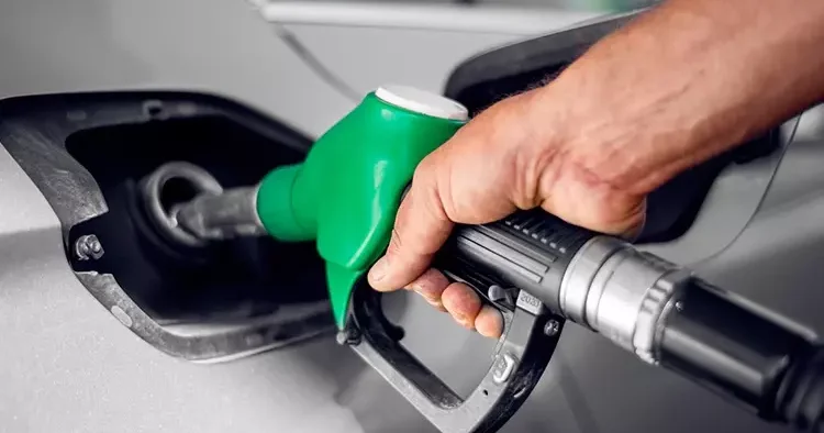 Petrol fiyatları düşüşte