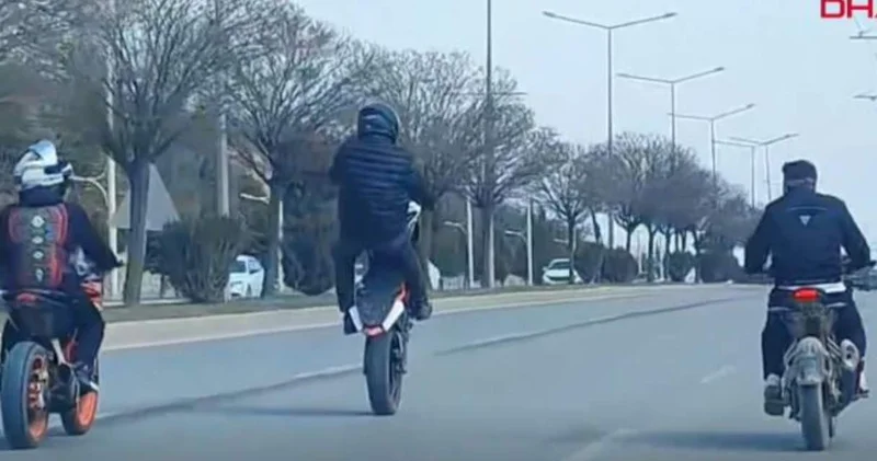 Motosikletli akrobasi grubu trafikten men edildi
