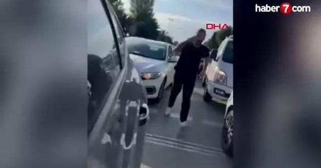 Trafikte çocuklarının yanındayken kadın sürücüye saldıran magandalara ceza